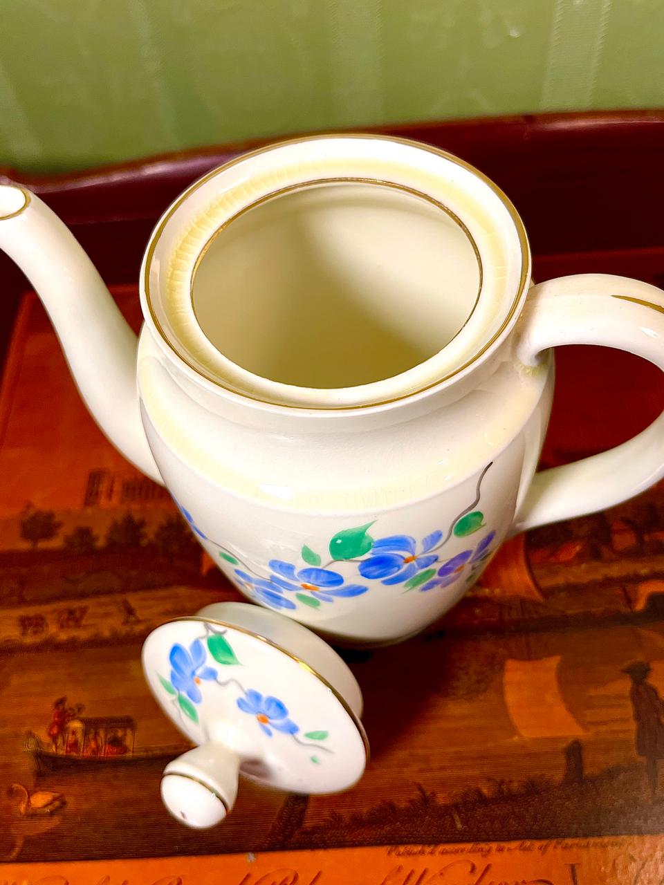 Vintage Blue Floral Ceramic Coffee Pot | Tea Pot | 7 Inch