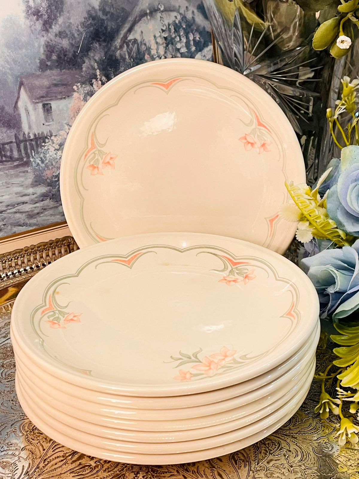 Biltons England Vintage  8 Floral Plates Set Cream