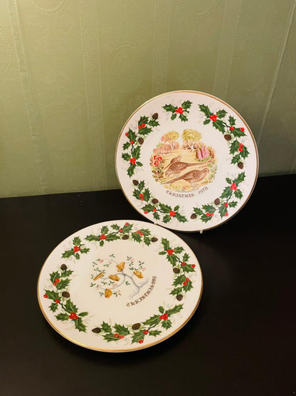 Royal Grafton Twelve Days of Christmas Plates Set of 2