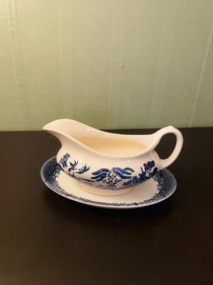 Old Willow English Ironstone Gravy Boat 8 Inch