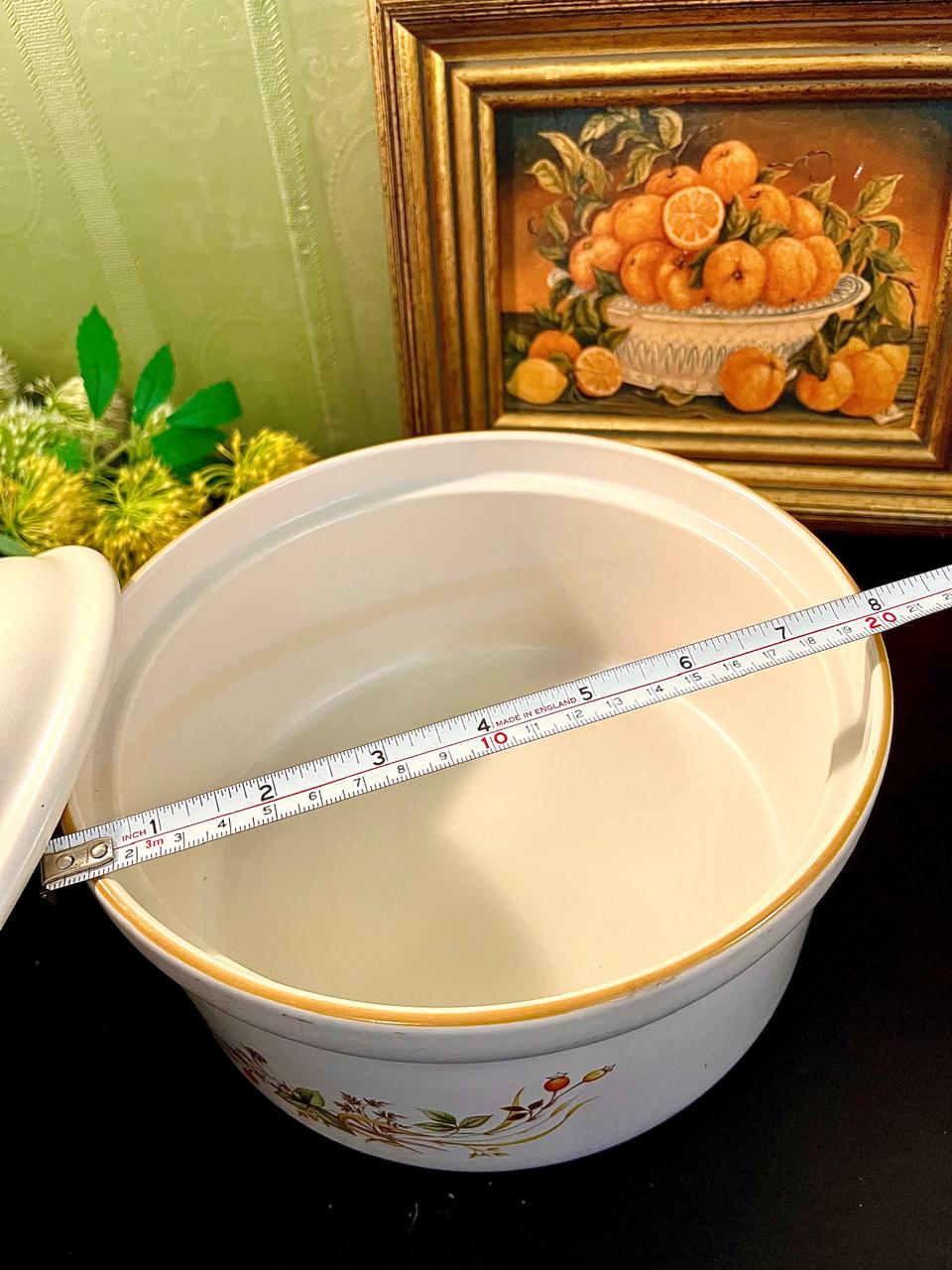 St. Michael Covered Ceramic Casserole Dish with Lid 20cm