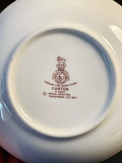 Royal Doultan Mini Serving Plate / Trinket Plate with Floral Design & Gold Rim