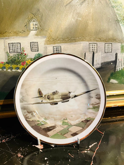 #vintageplate

#spitfire

#wwiiplane

#aviationart

#collectorplate

#bonechina

#england

#aircraftart

#militarycollectible

#aviationhistory

#wallplate

#antiquepakistan