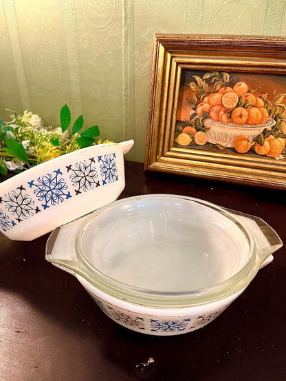 Pyrex Casserole Dish White Ceramic Serving Bowl 18 cm with Side Handles