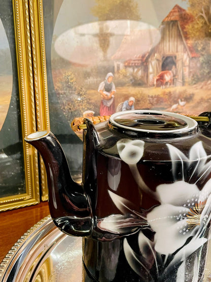 Elegant Black Floral Porcelain Teapot with Bamboo Handle – Vintage Style