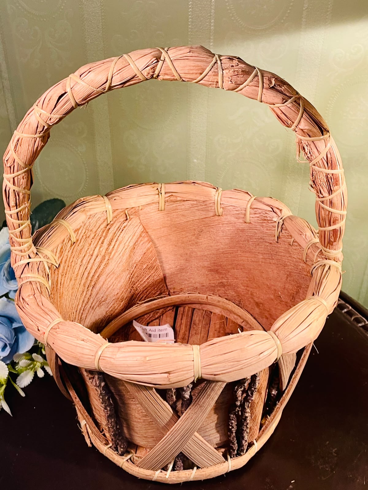 Natural Woven Decorative Basket with Handle – Rustic Storage Basket