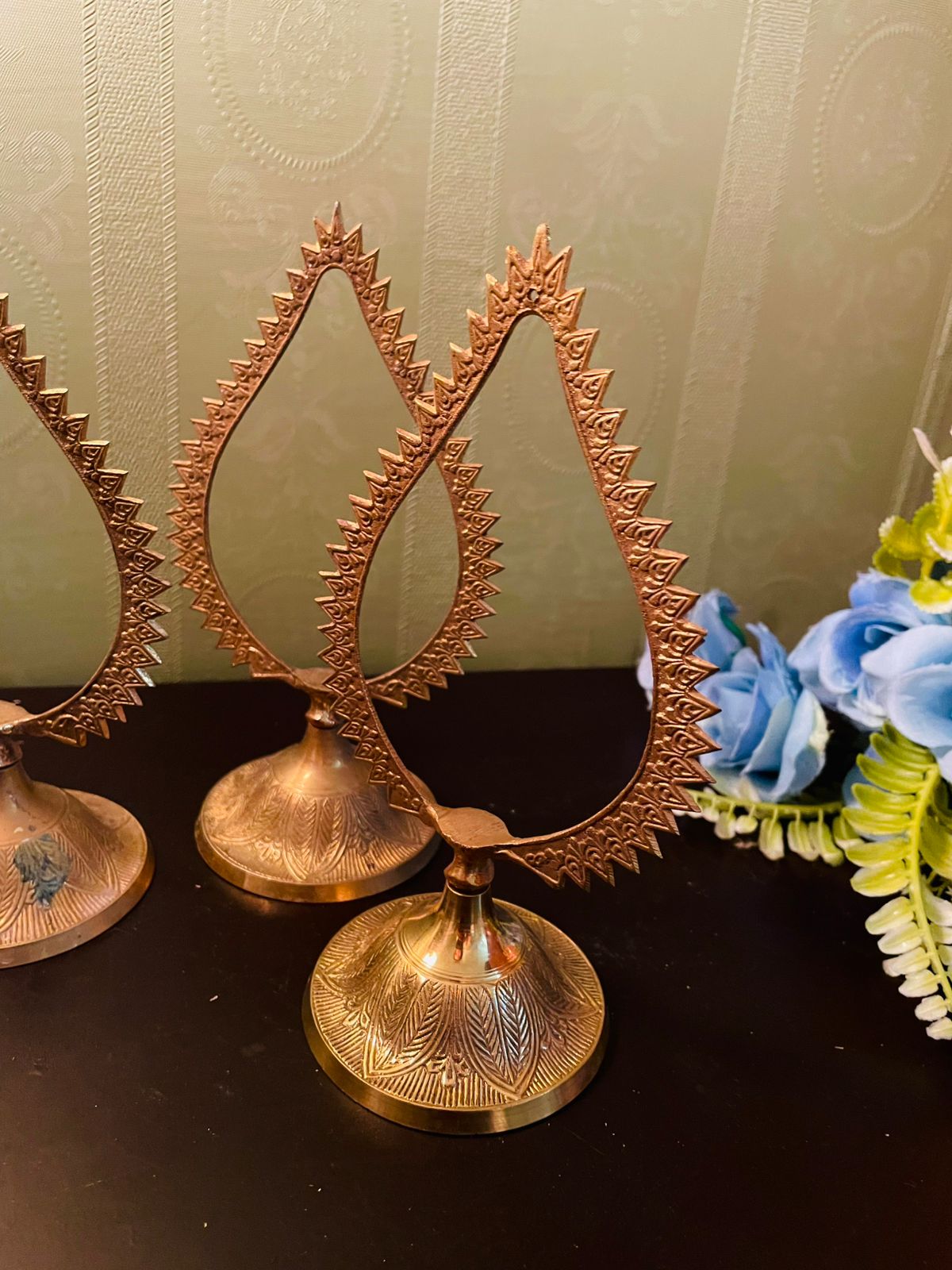 Vintage Brass Leaf Frame Candle Holder