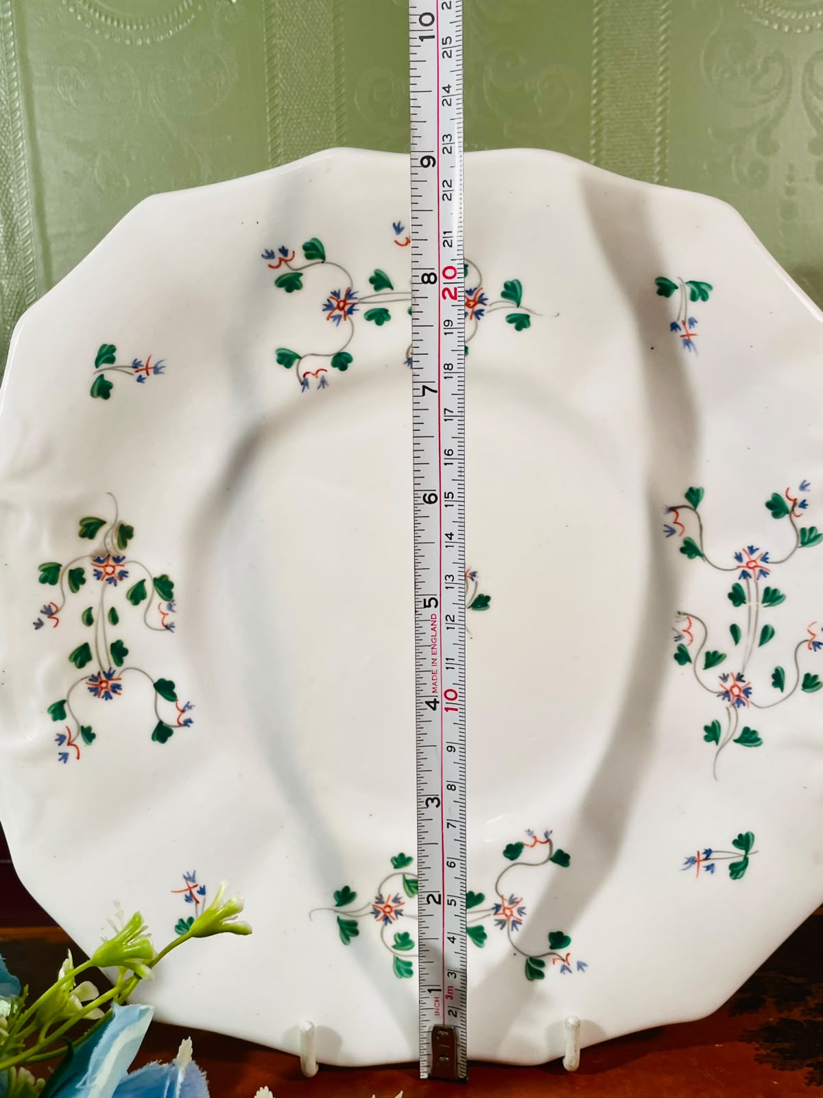 Green Floral Ceramic Serving Platter – 9 Inch