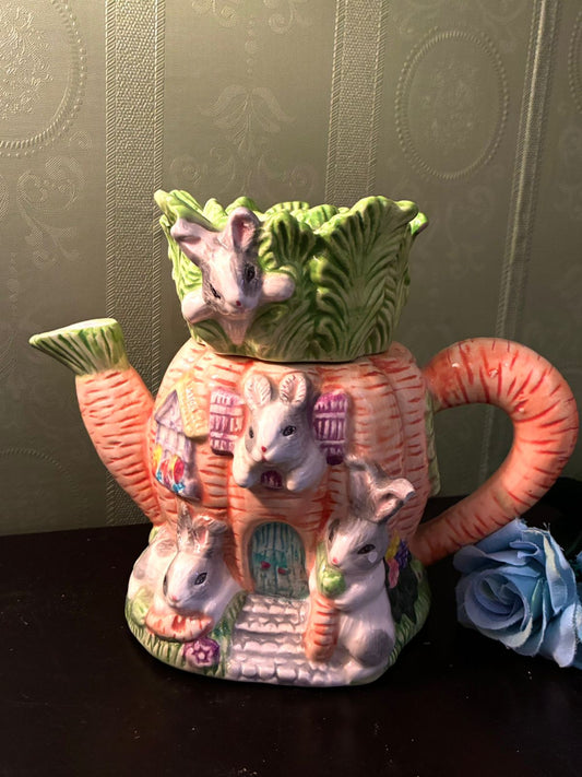 Vintage Rabbit Cottage Teapot