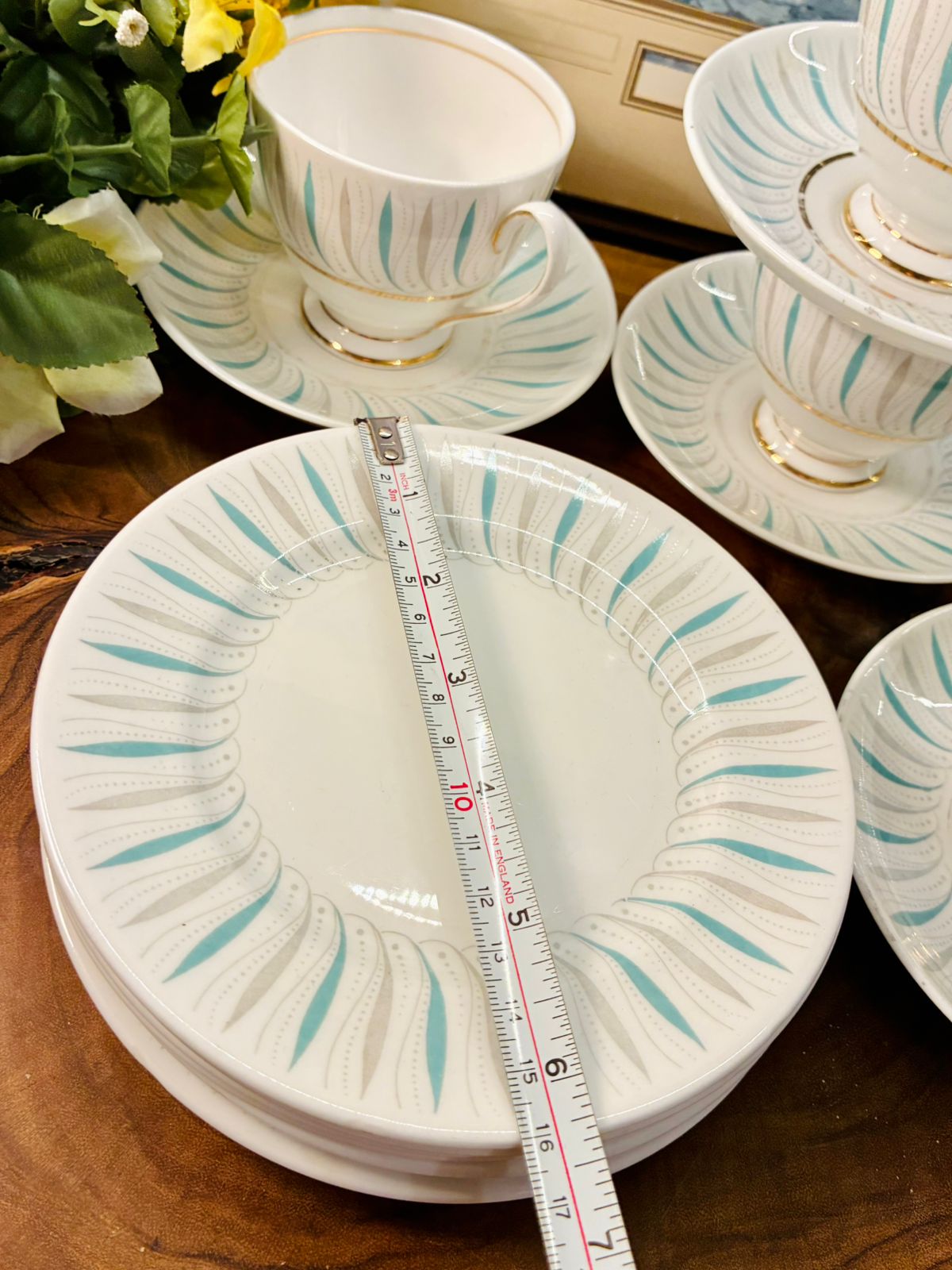 Queen Anne Caprice Bone China Tea Set 11 Pieces, England