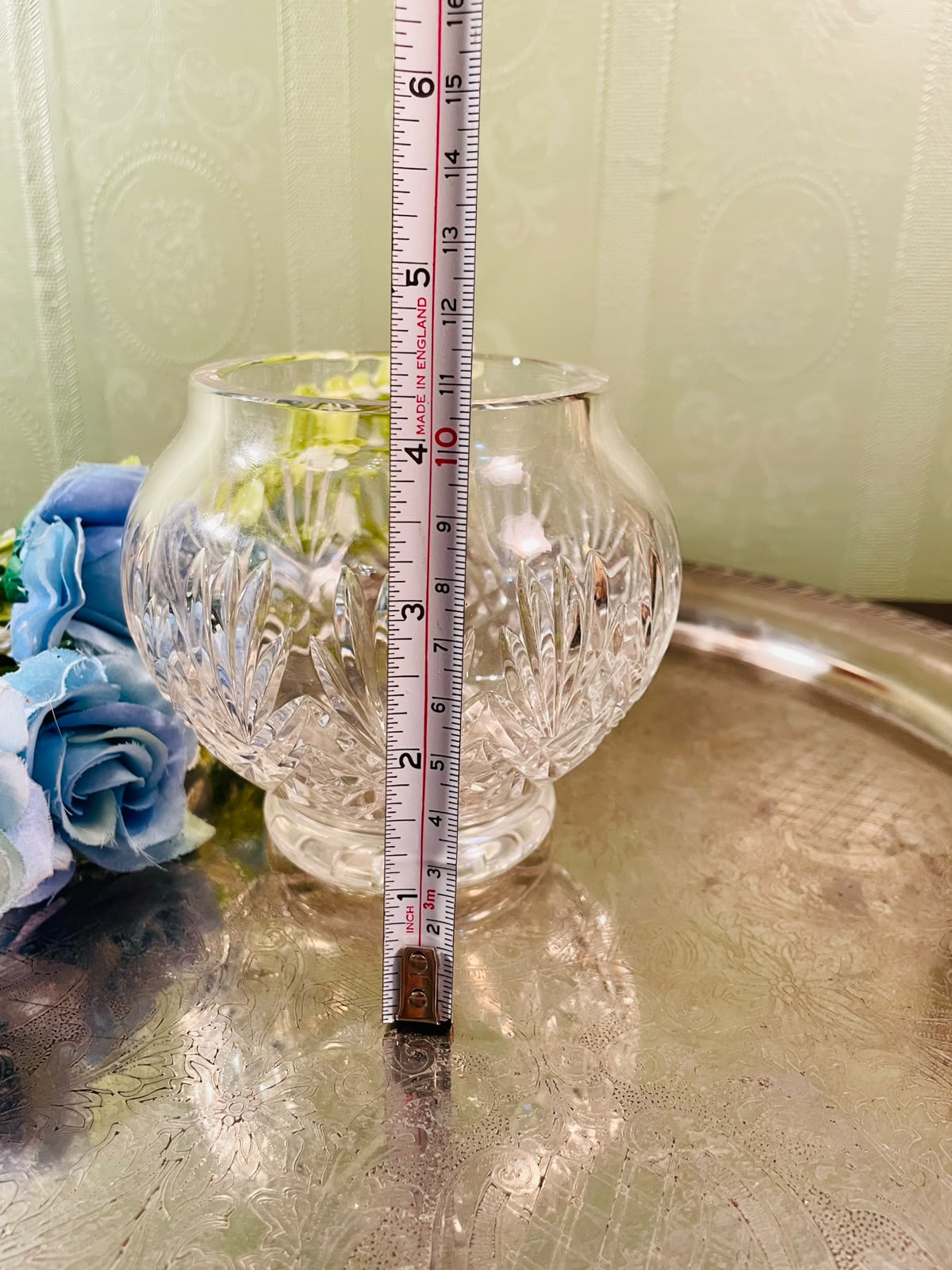 Clear Crystal Leaf-Cut Pedestal Vase – 4.5 Inch