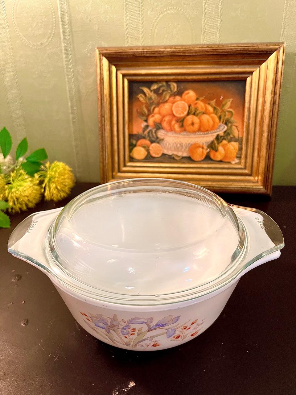 Pyrex Casserole Dish White Lidded Serving Dish 20 cm Glass Cover