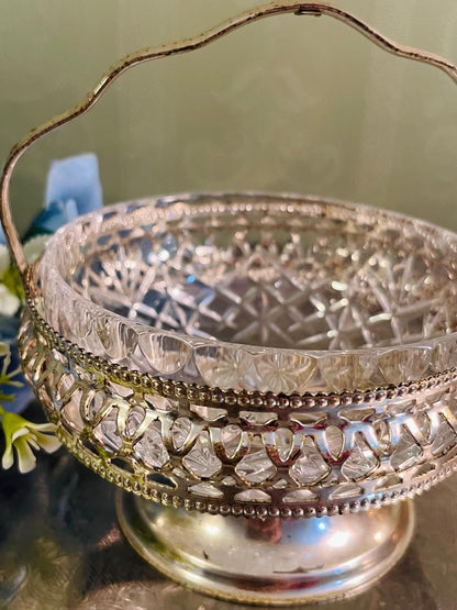 Vintage Cut Crystal Basket Bowl 13 cm Silver-Tone Handle