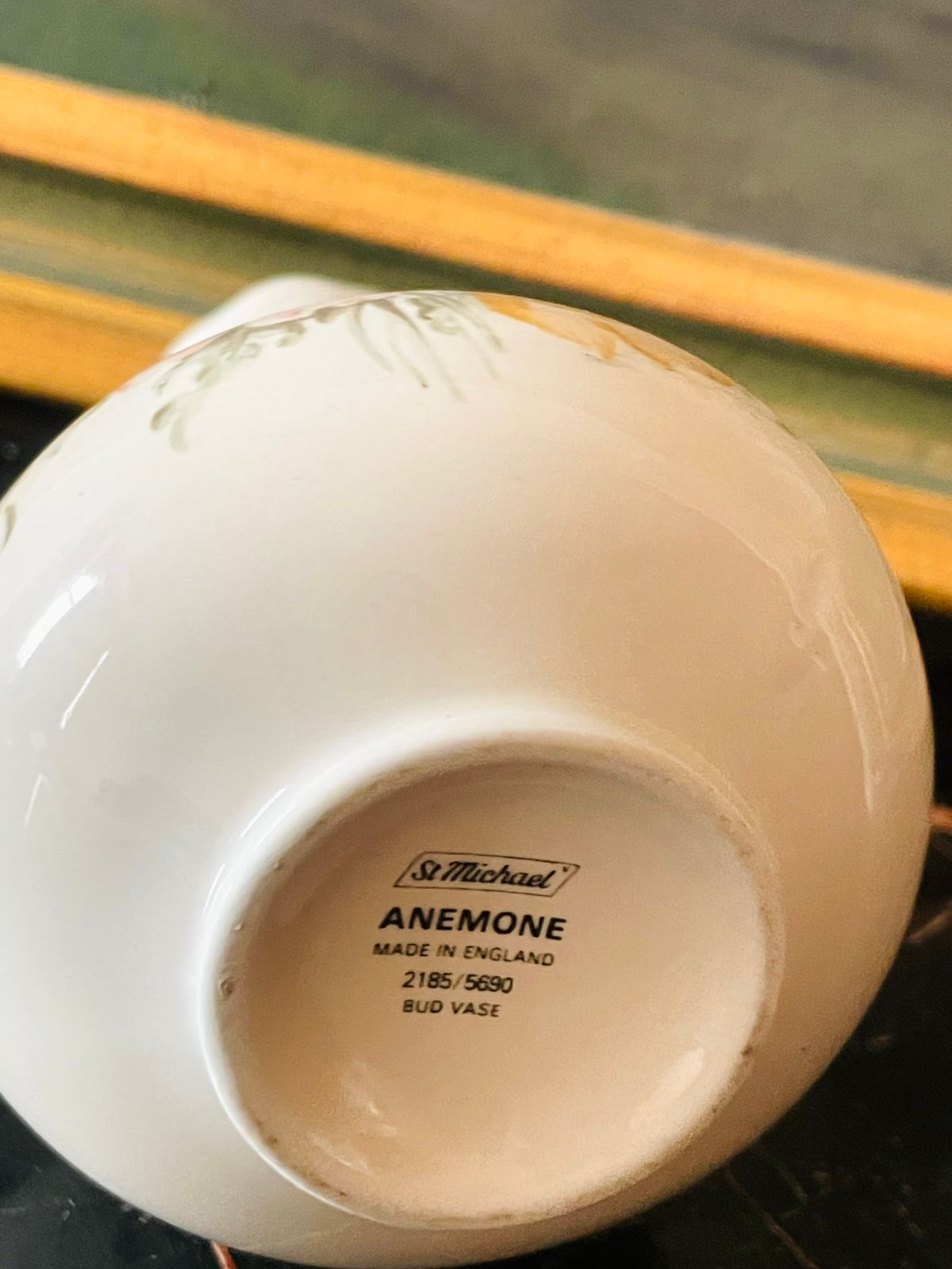 St. Michael “Anemone” Bud Vase – Made in England