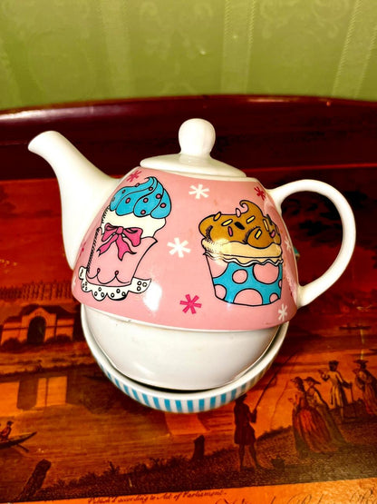 Novelty Cupcake Tea for One Set | Teapot & Cup | 6 Inch