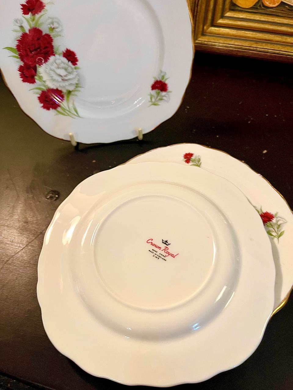Crown Royal Bone China Dessert Plates Set of 5 – 6 Inch England
