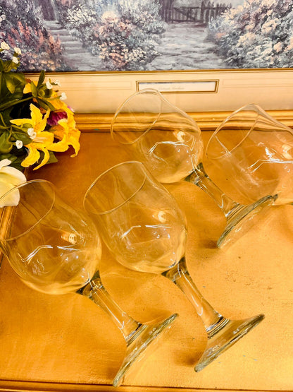 Vintage Glass Goblet Set – Elegant Wine Glasses (Set of 8)