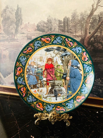Wedgwood “Arthur Draws the Sword” – The Legend of King Arthur Collector Plate (1986, Made in England)