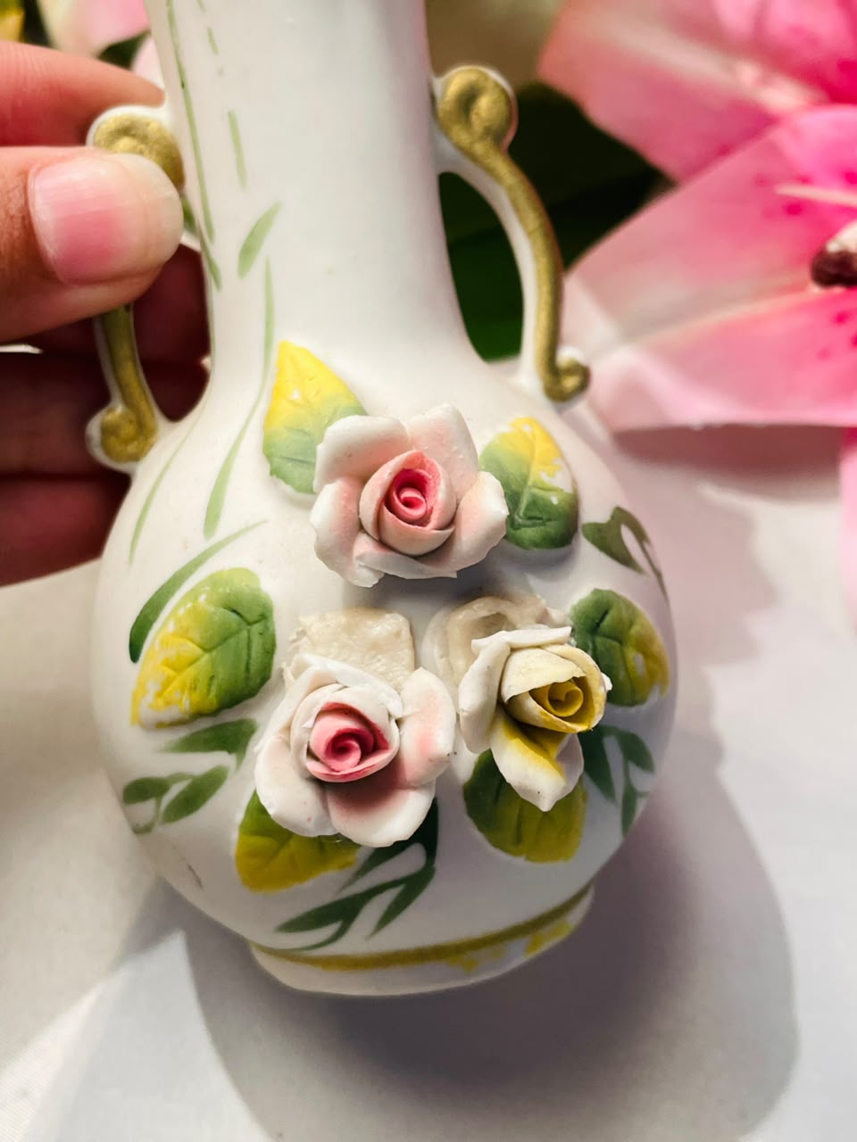 White Raised Rose Decorative Vase Gold-Tone Handles Approx. 14 cm