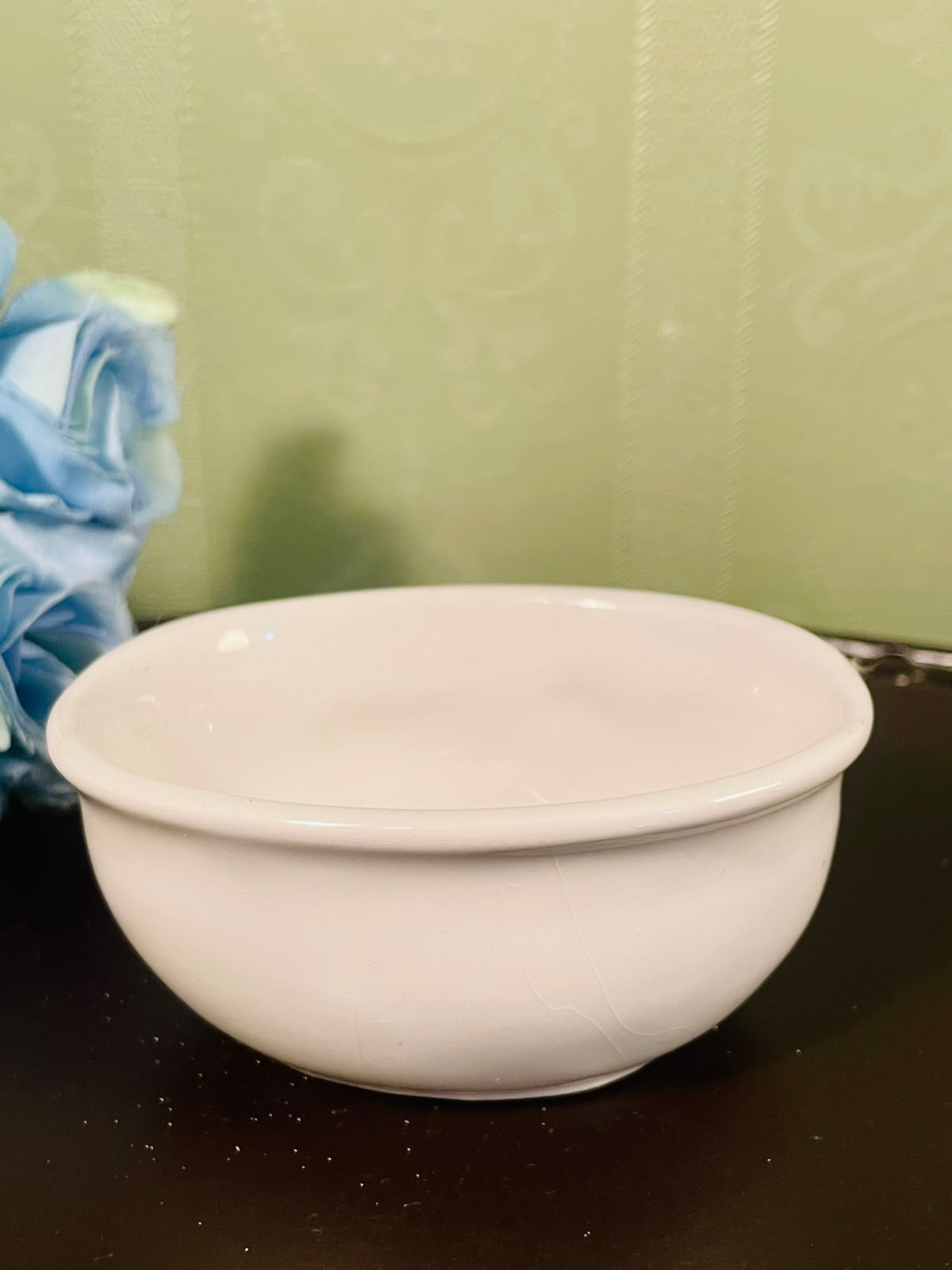 White Ceramic Round Planter Bowl – 4 Inch