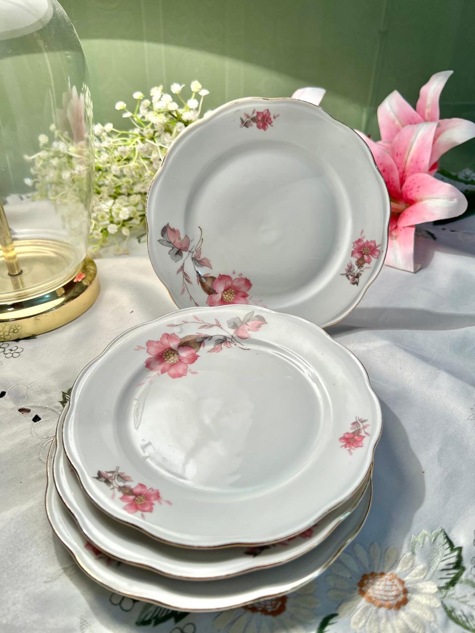 Pink Floral Vintage Quarter Plates – 7 Inch, Set of 4