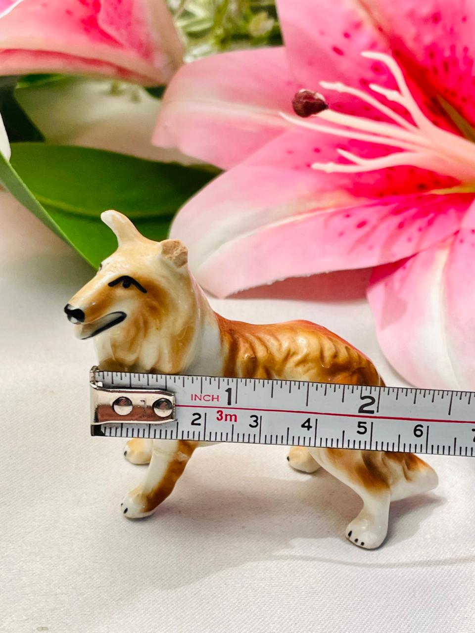 Vintage Collie Dog Ceramic Figurine Approx. 6 cm