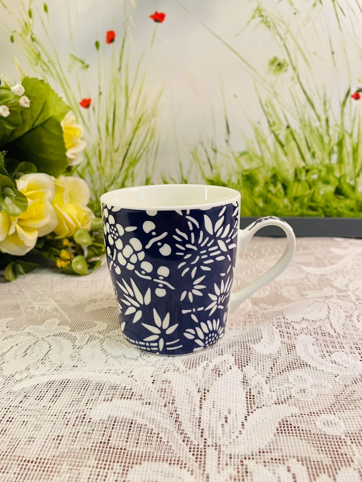 Blue & White Floral Pattern Ceramic Mug – Contemporary Coffee Cup