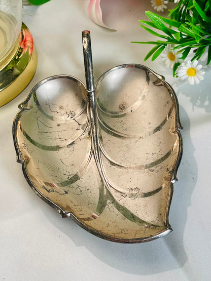 Silver-Tone Leaf-Shaped Divided Serving Dish – 20 cm