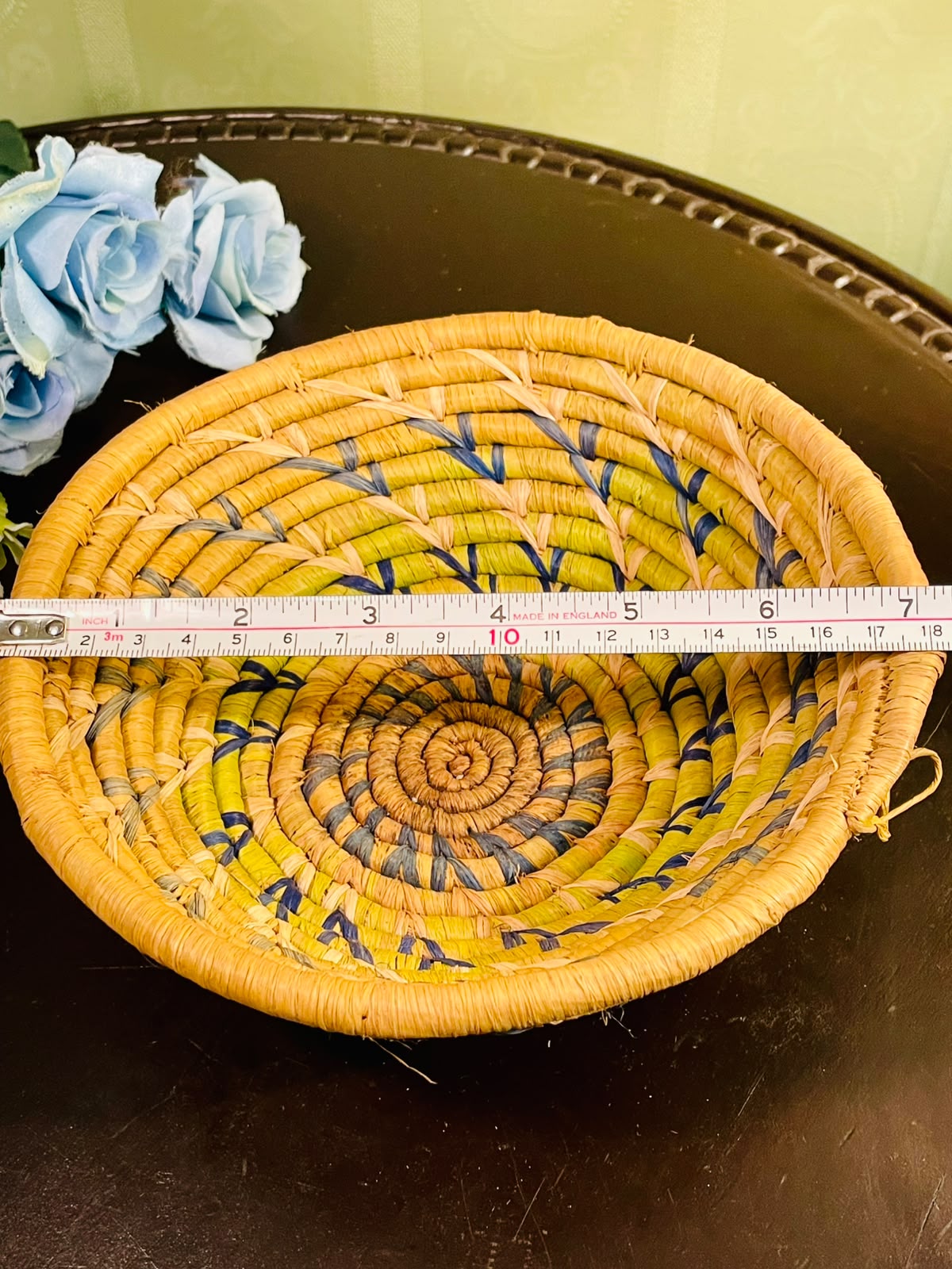 Handwoven Decorative Round Basket Tray – 7 Inch Natural Woven Bowl