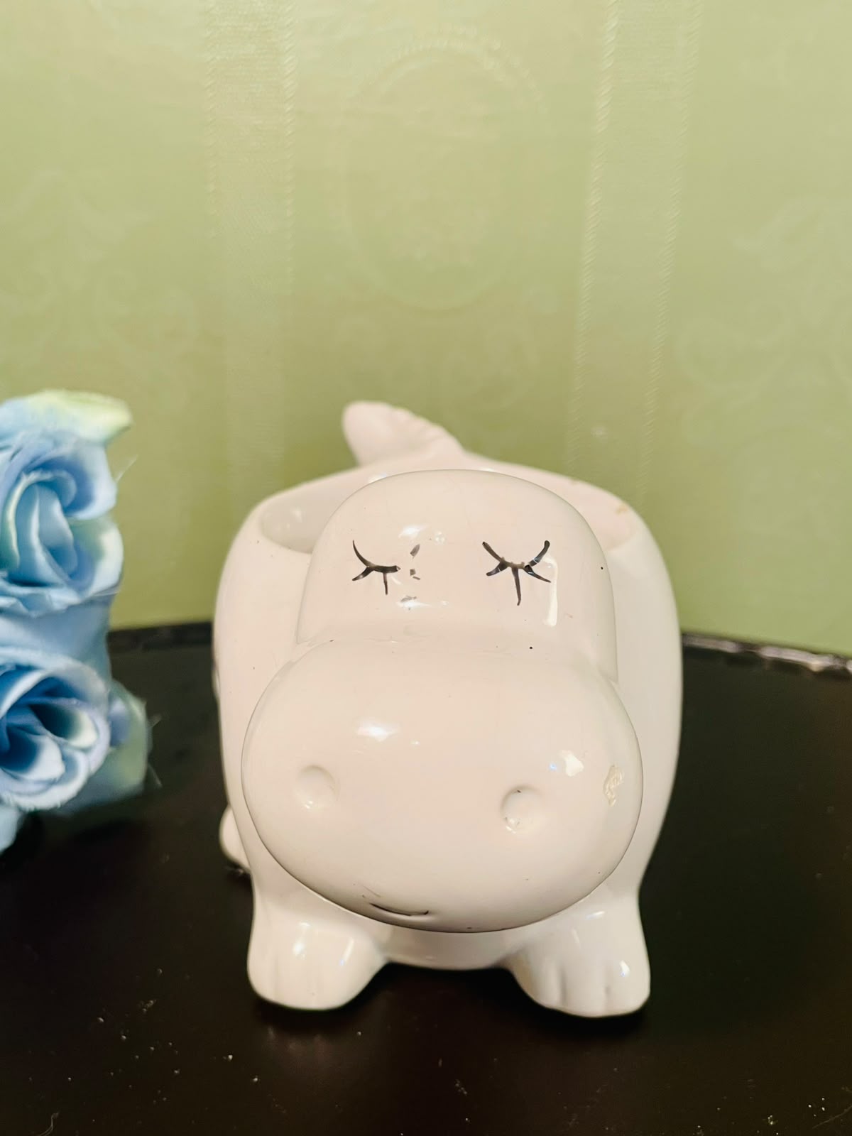 White Ceramic Hippo Planter – Whimsical Animal Decor, 4 Inch