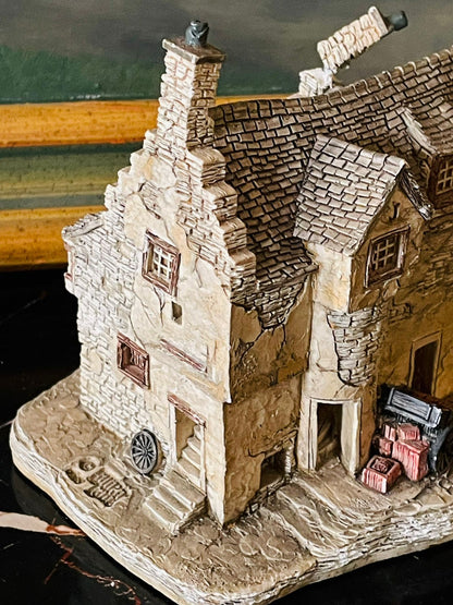 Miniature Stoneware ruin house– Garden & Home Decor Accent