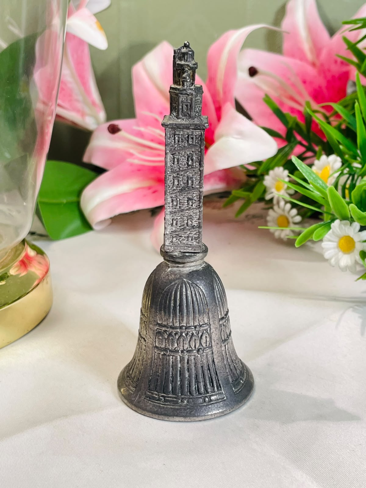 Silver-Tone Architectural Souvenir Bell – 12 cm