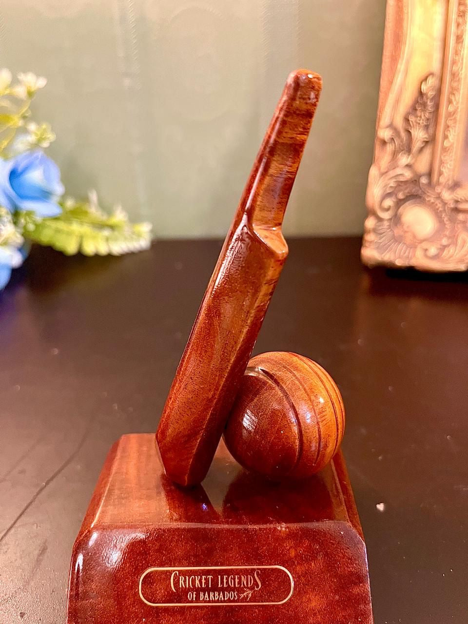 Vintage Wooden Cricket Bat Ball Trophy 5 Inch