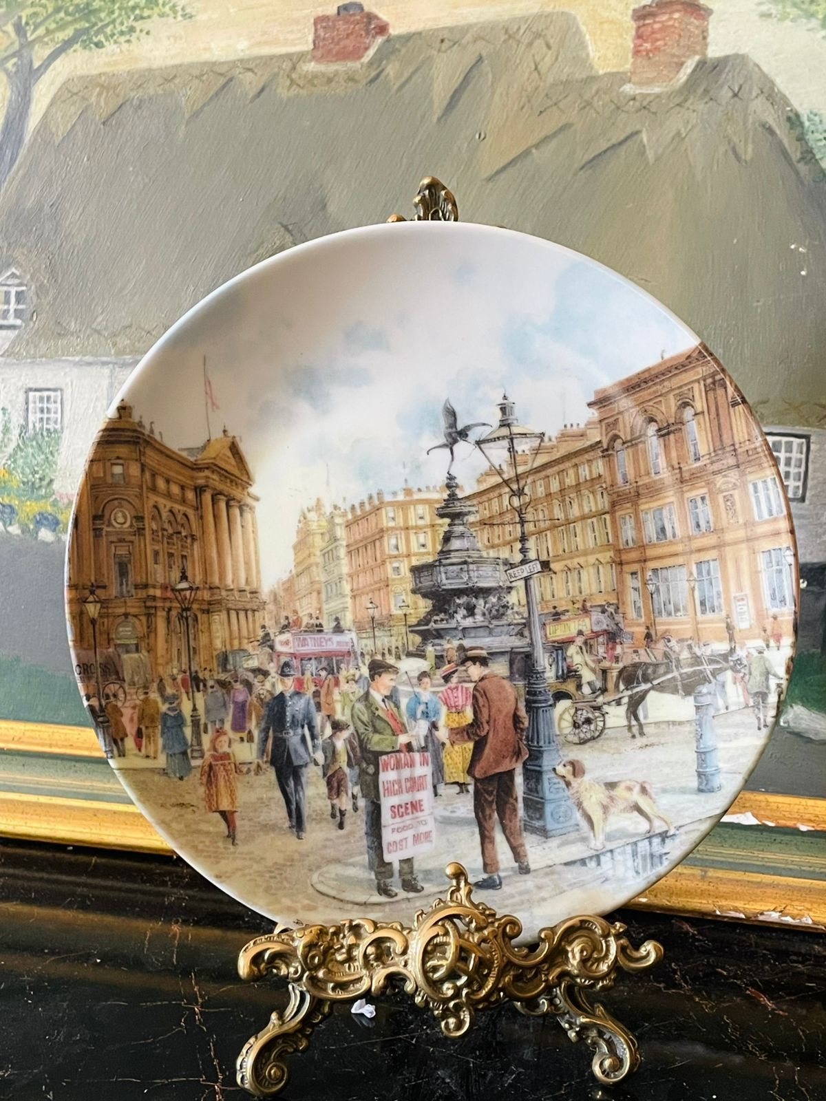 “The Newspaper Seller” Limited Edition Plate – Davenport Pottery, 1991 – Cries of London Collection
