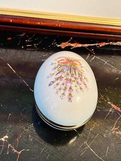 Vintage Porcelain Trinket Box – Floral Bouquet with Gold Rim