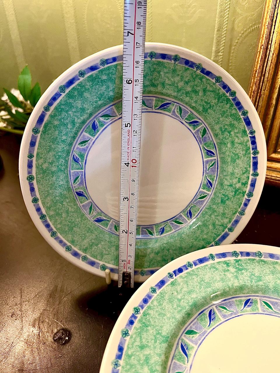 Churchill Staffordshire Deep Plates Set of 8 – 7 Inch