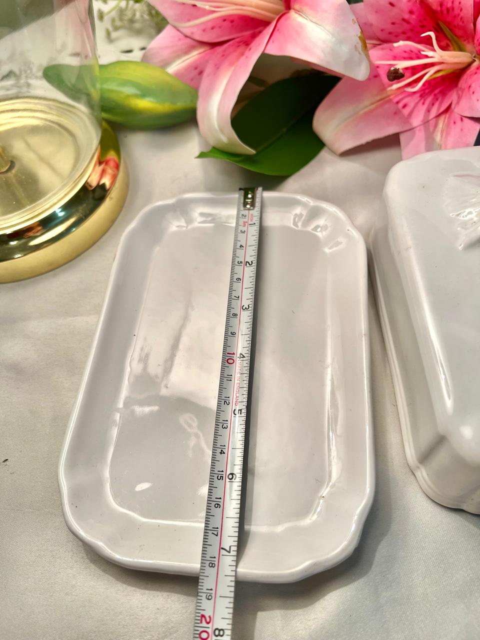 White Ceramic Swan-Lid Serving Dish – 7 Inch