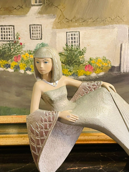 Beautiful Art Deco Ivory Princess Figurine ,made in england