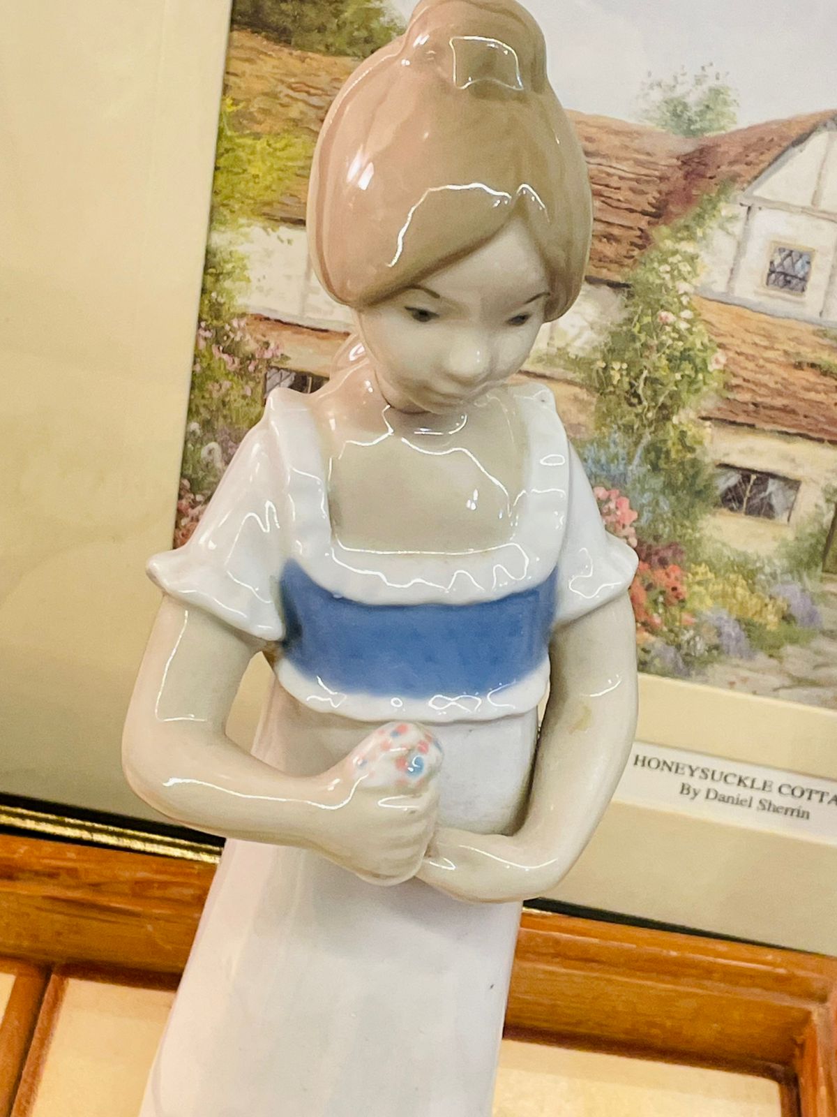 REX Valencia Spain Porcelain Figurine – Elegant Lady Statue