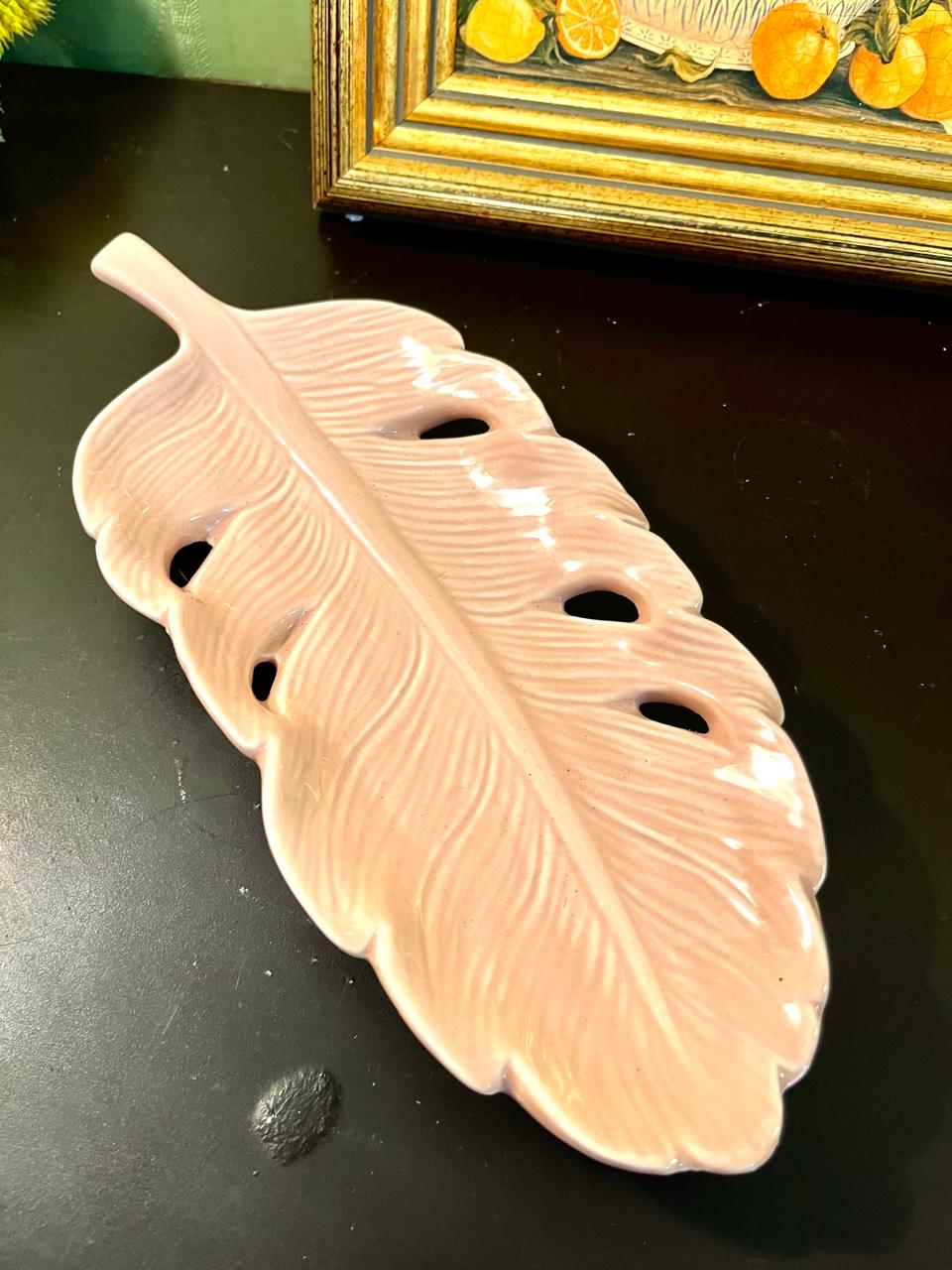 10 Inch Pink Ceramic Leaf Serving Platter – Tropical Decor Tray
