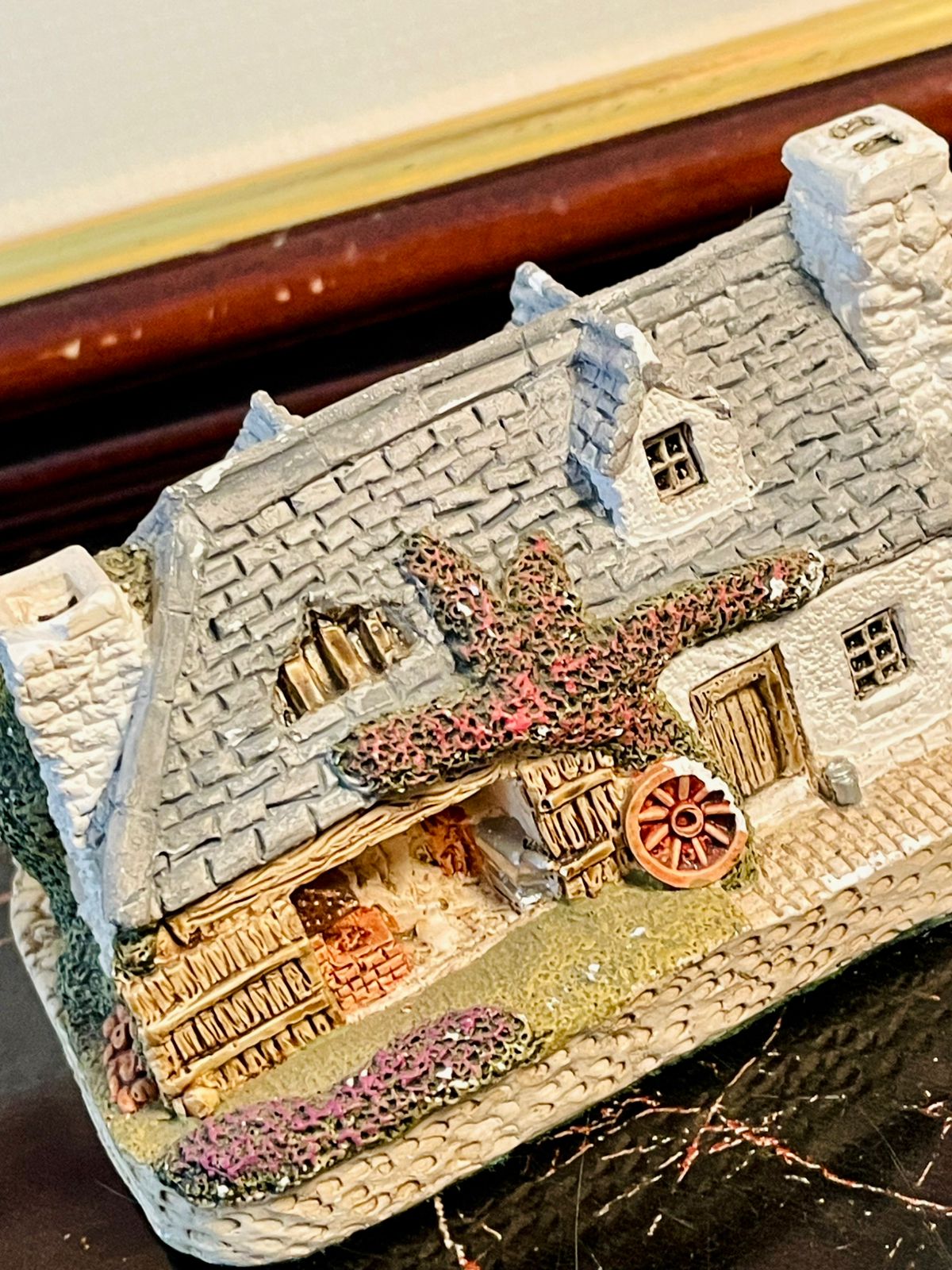 Vintage Lilliput Lane Style Stone Cottage Figurine – Handcrafted Miniature Collectible