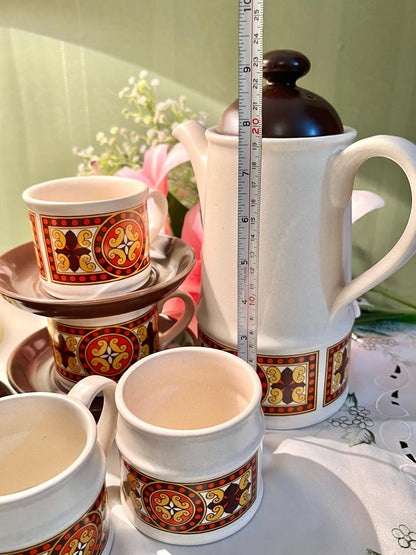 Vintage Badler England Coffee Set – Retro 1970s Geometric Pattern, 4 Cups & Saucers with Coffee Pot and Creamer
