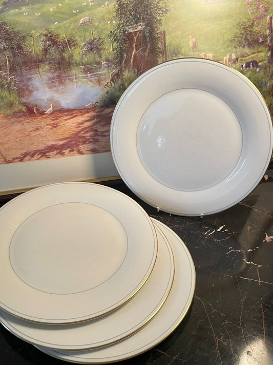 st michael lumiere dinner plates, marks and spencer fine china, english fine china set, vintage gold rim plates, uk fine china crockery, st michael plates set, vintage dinnerware pakistan, curated vintage collection, london thrift antiques, heritage european treasures, timeless vintage dining, white porcelain gold rim plates