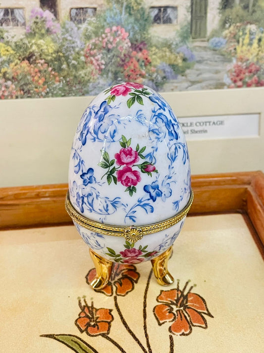 porcelain trinket egg, floral egg box, vintage trinket box, collectible porcelain egg, gold trim egg, cottagecore decor, floral jewellery box, decorative egg ornament, vintage vanity decor, gift for collectors, shabby chic home decor