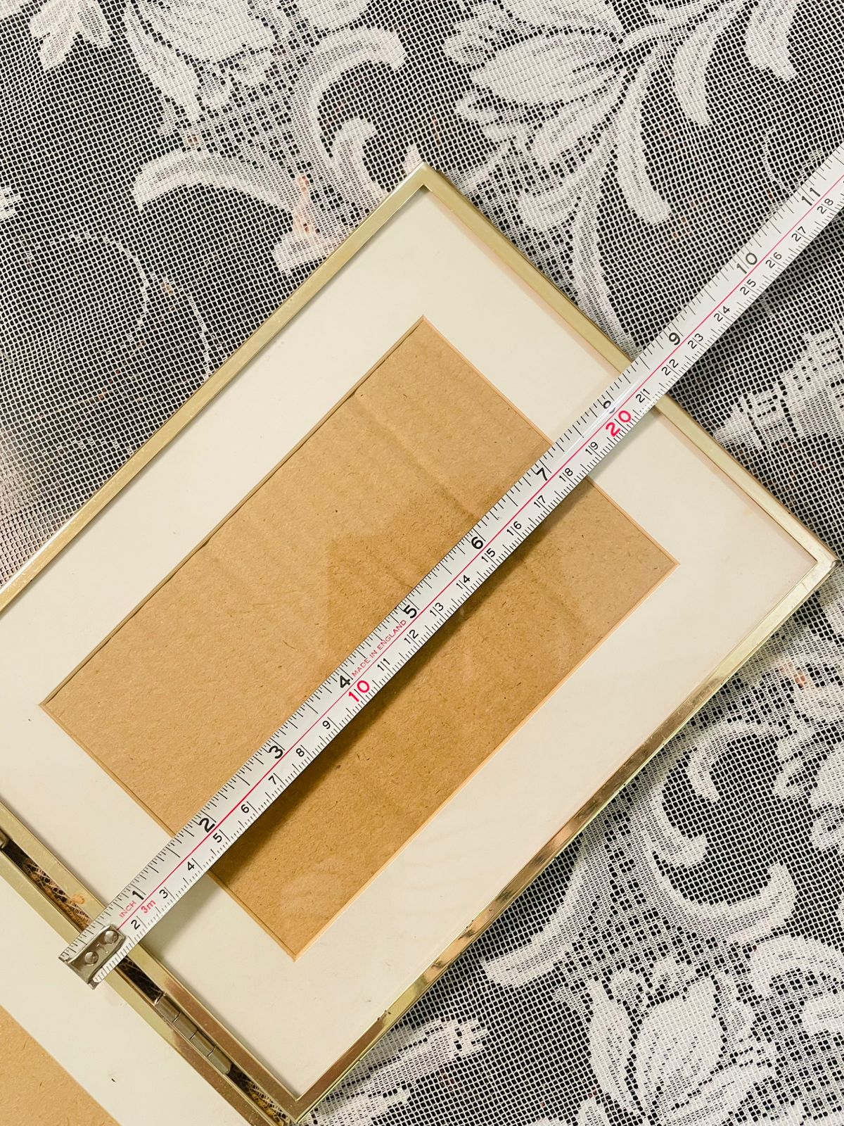 Vintage Double Gold Photo Frame – Elegant Hinged Display 8.5 inch