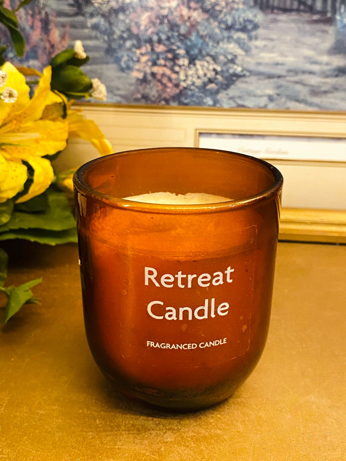 Amber Glass Retreat Candle – Cozy Fragranced Home Décor