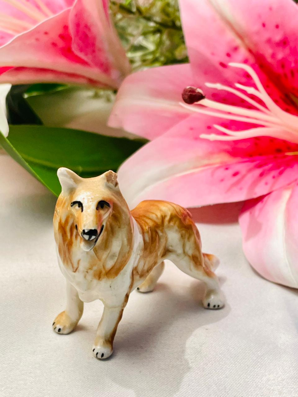 Vintage Collie Dog Ceramic Figurine Approx. 6 cm