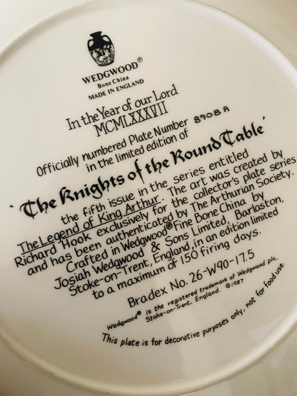 Wedgwood “The Knights of the Round Table” – The Legend of King Arthur Collector Plate (1987, Made in England)