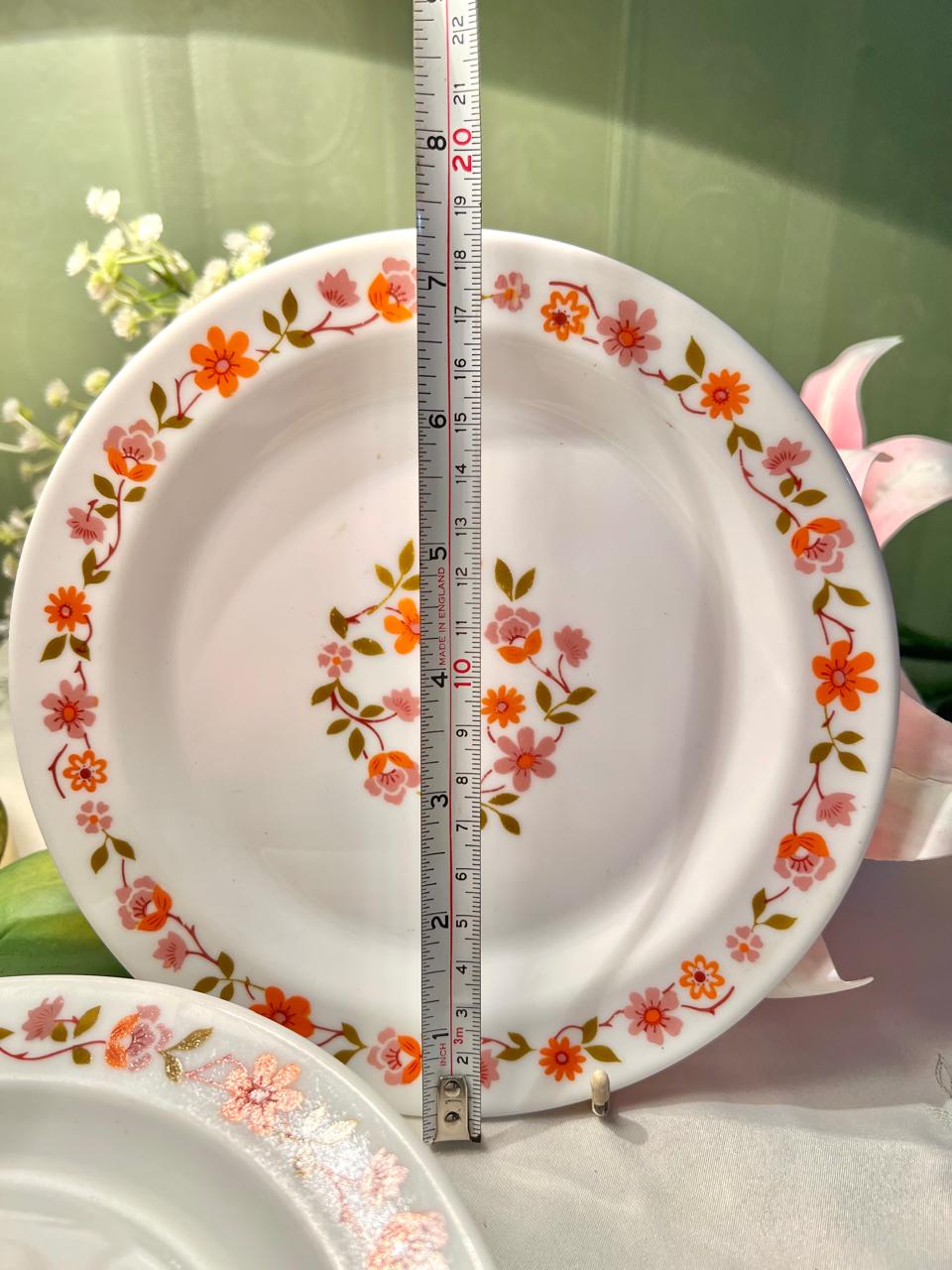Vintage Floral Dinner Plates – White with Orange & Pink Flower Pattern, Approx. 19 cm – Set of 6