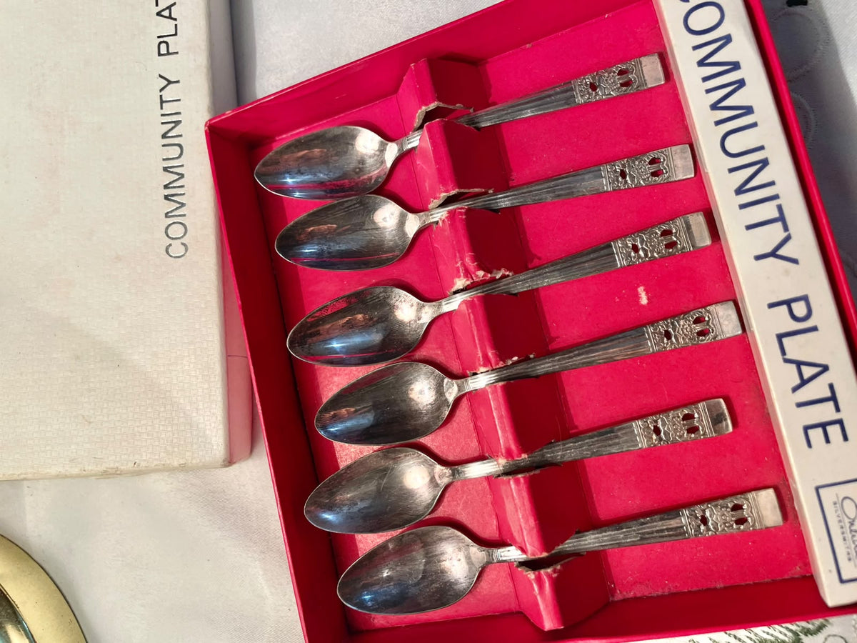Community Plate Silver-Tone Teaspoons Set of 6 – Boxed